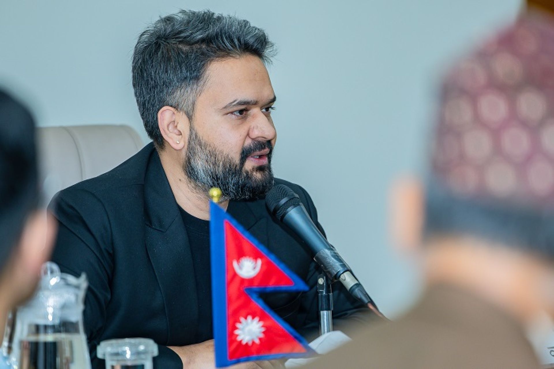 विश्वविद्यालयबाट दलीय संगठन तत्काल हटाउन प्रधानमन्त्री शाहको निर्देशन 